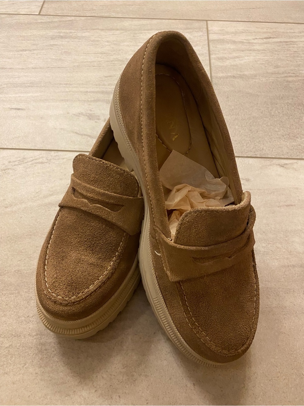 Portland Leather Patina Zoe Chunky Loafer Tan Suede Size 7